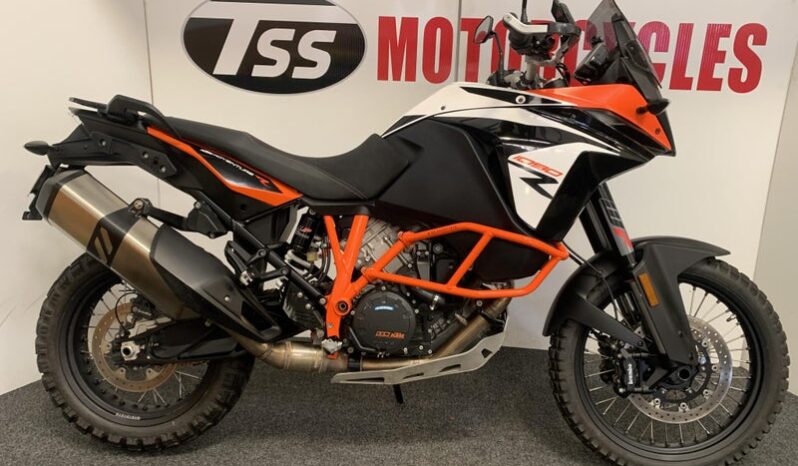 KTM 1090