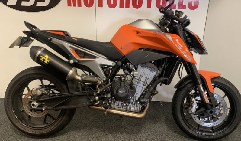 KTM 790