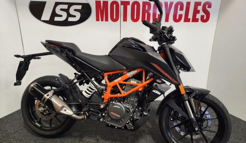 KTM 390