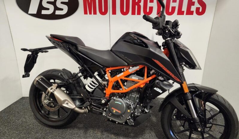 KTM 390